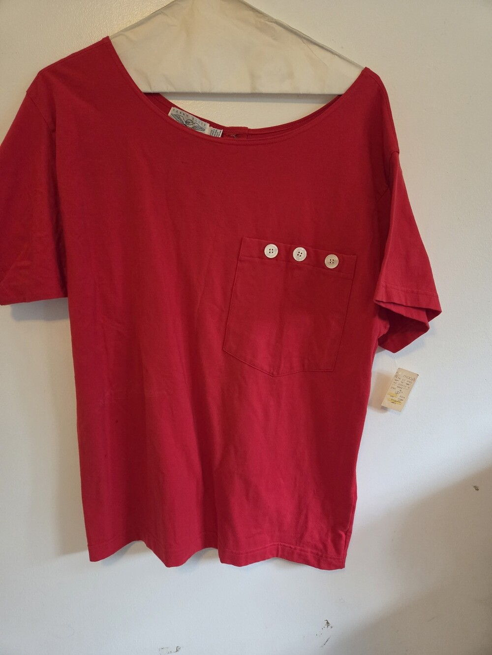 Vintage Perry Ellis Red Crewneck Short Sleeve Tee